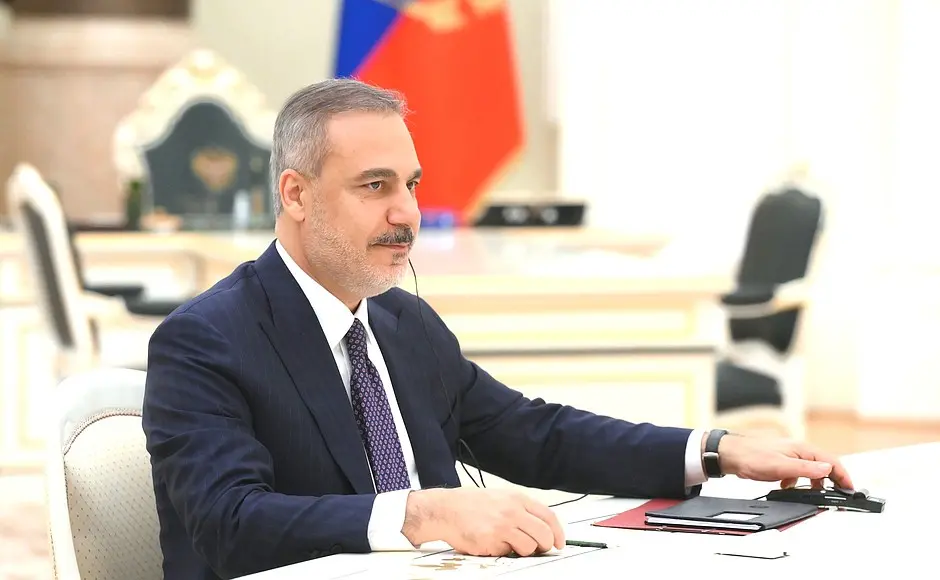 Bakan Fidan'dan Orta Doğu Diplomasisi: İran ve Mısırlı Mevkidaşlarıyla Kritik Temaslar
