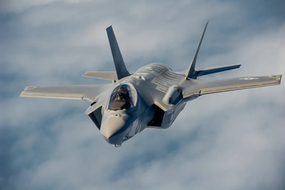 İran Hava Sahasında Vurulan ABD F-35'i Acil İniş Yaptı: Bölgede Gerilim Tırmanıyor