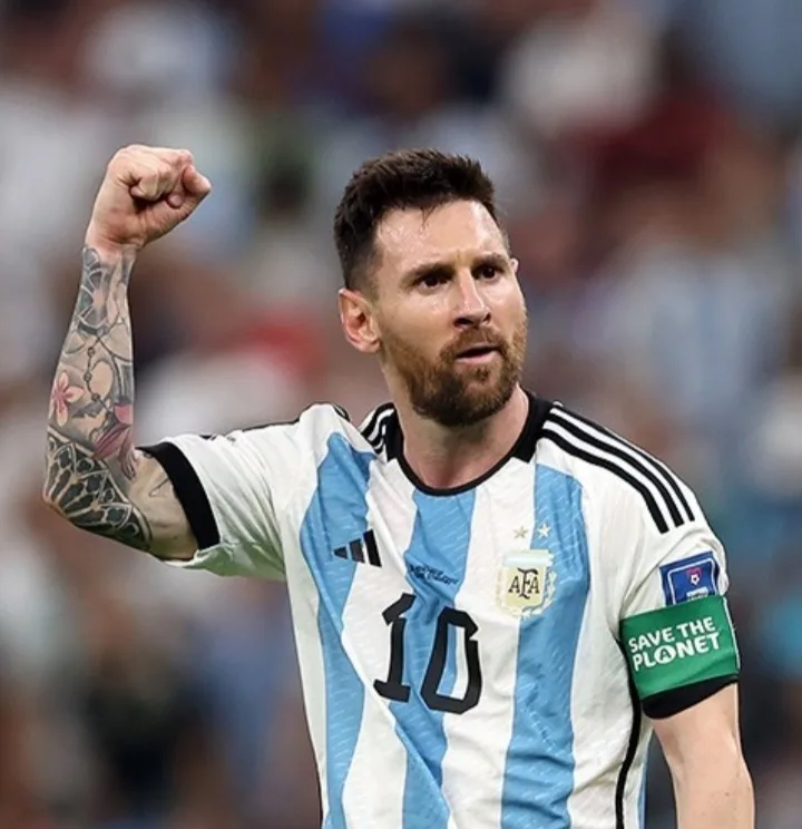 Messi'den Dünya Kupası'na Tarihi Başlangıç: Arjantin Coştu, Rekorlar Altüst Oldu
